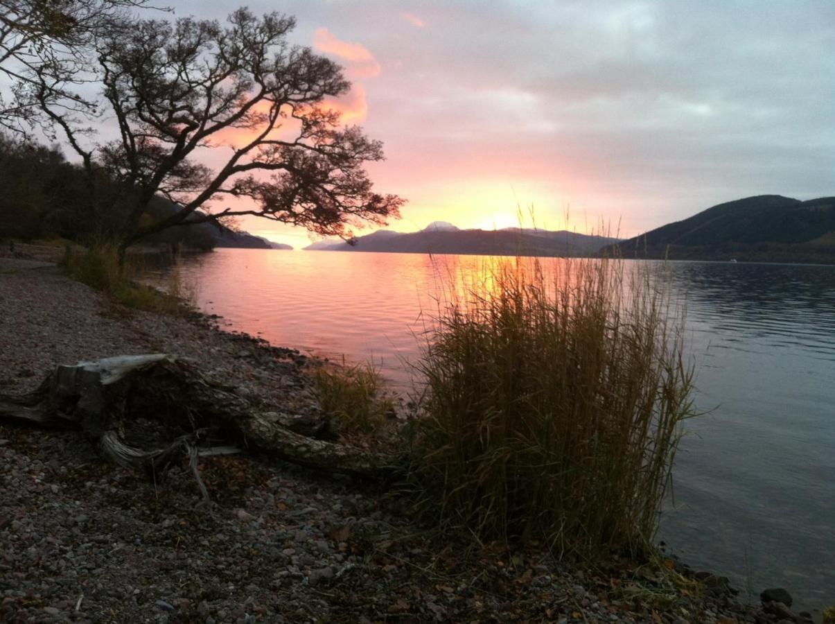 Balachladaich Loch Ness B&B Dores エクステリア 写真