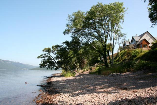 Balachladaich Loch Ness B&B Dores エクステリア 写真